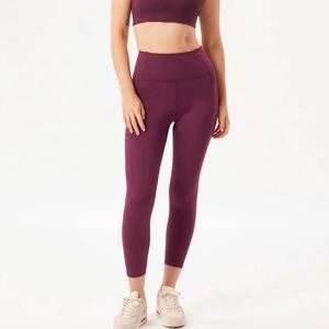 Girlfriend Collective Compressive Pocket Legging in Plum | XS | 23 3/4 length